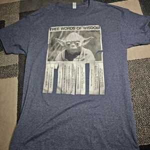 Gildan Men's Grey and Navy T-shirt